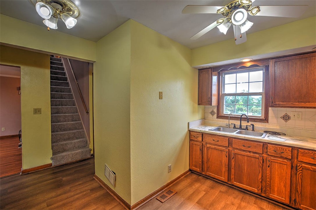 5940 Hibbard Road Property Photo 23