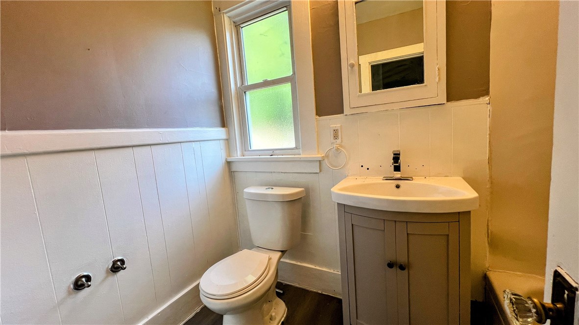 437 Powers Lane Property Photo 8