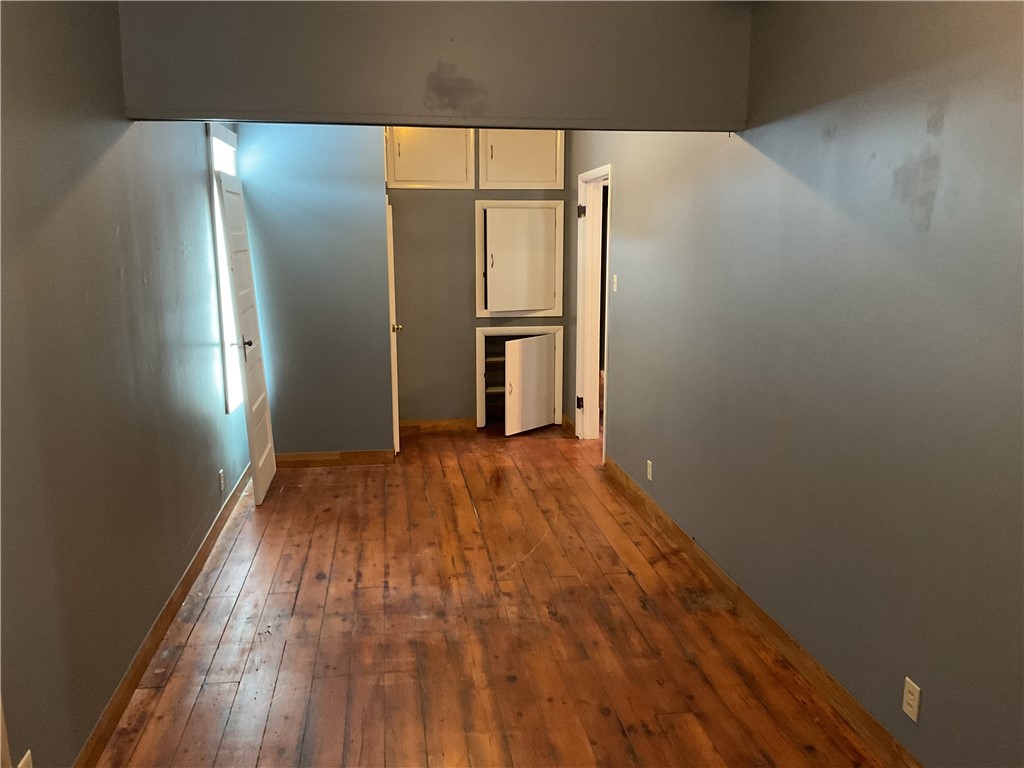 408 1st Street Property Photo 8