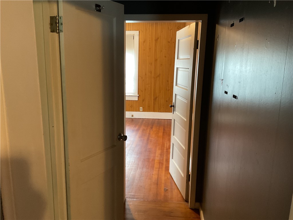 408 1st Street Property Photo 9