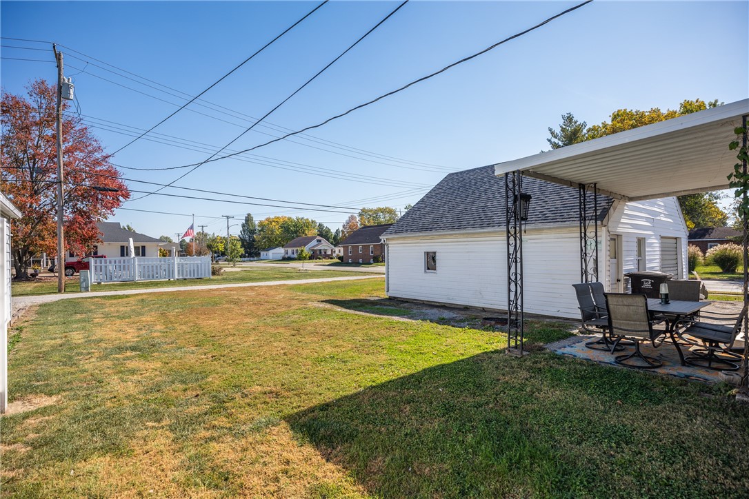 702 2nd Street Property Photo 10