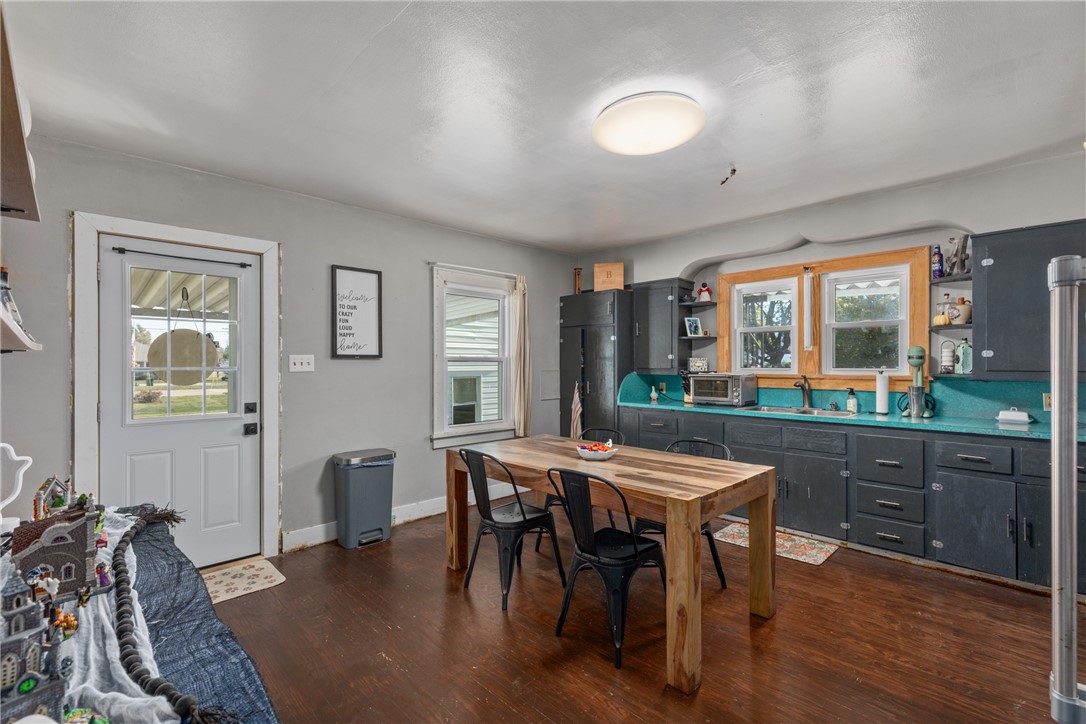 702 2nd Street Property Photo 17