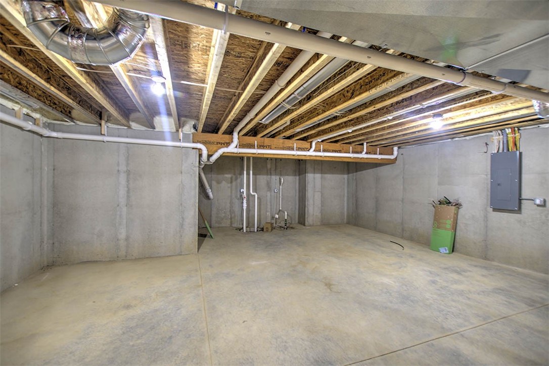 690 Emerald Avenue Property Photo 26