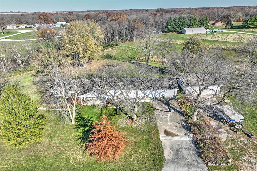 2233 1900 North Road Property Photo 2