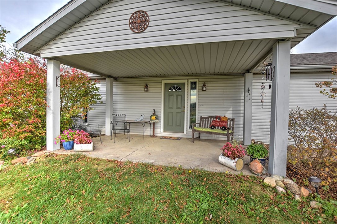 2233 1900 North Road Property Photo 9