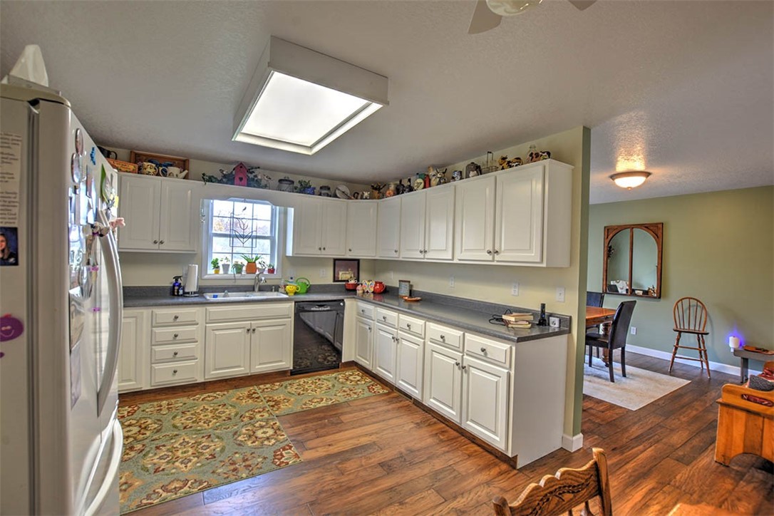 2233 1900 North Road Property Photo 13