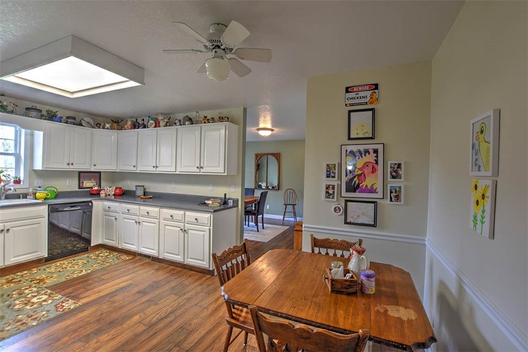 2233 1900 North Road Property Photo 14