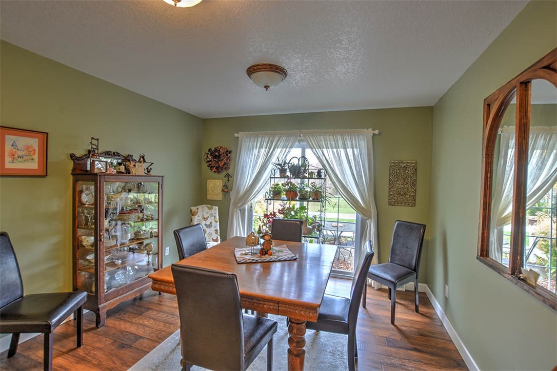 2233 1900 North Road Property Photo 17