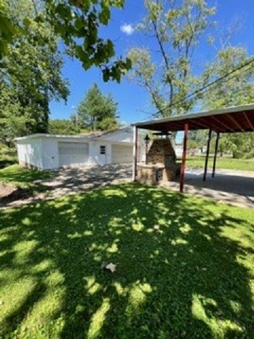 3254 E Fulton Avenue Property Photo 5