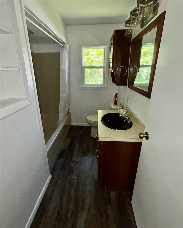 3254 E Fulton Avenue Property Photo 21
