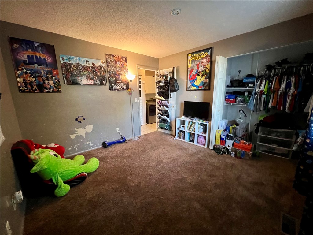 916 Blueridge Drive Property Photo 11