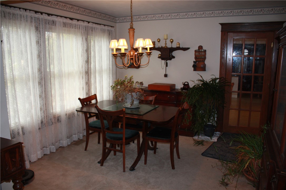 2705 S Taylor Road Property Photo 6