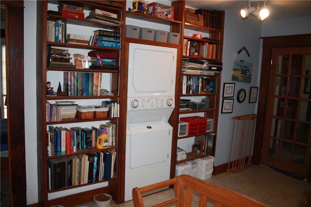 2705 S Taylor Road Property Photo 8