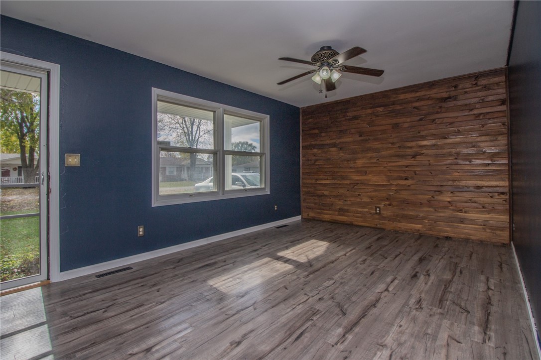707 Prairie Street Property Photo 2