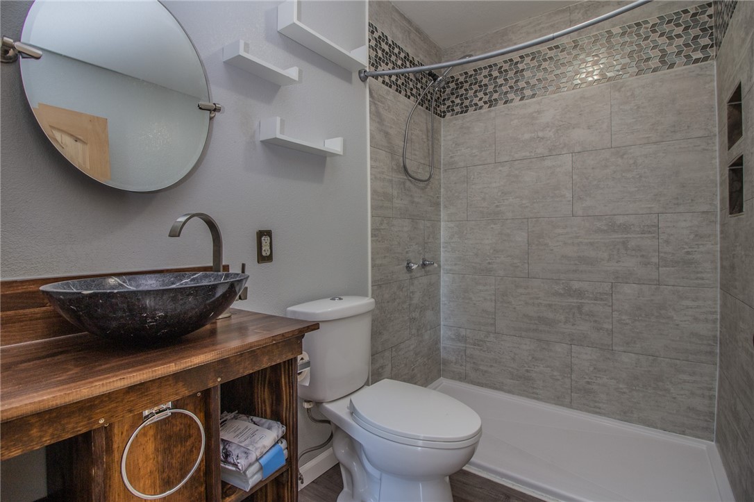 707 Prairie Street Property Photo 11