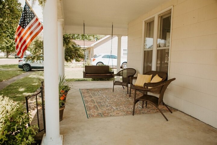 403 Maple Street Property Photo 5