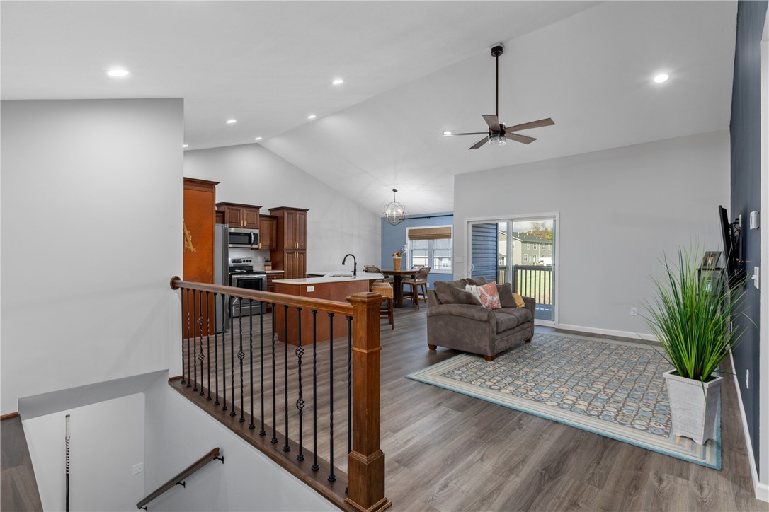 112 E Blohm Avenue Property Photo 10