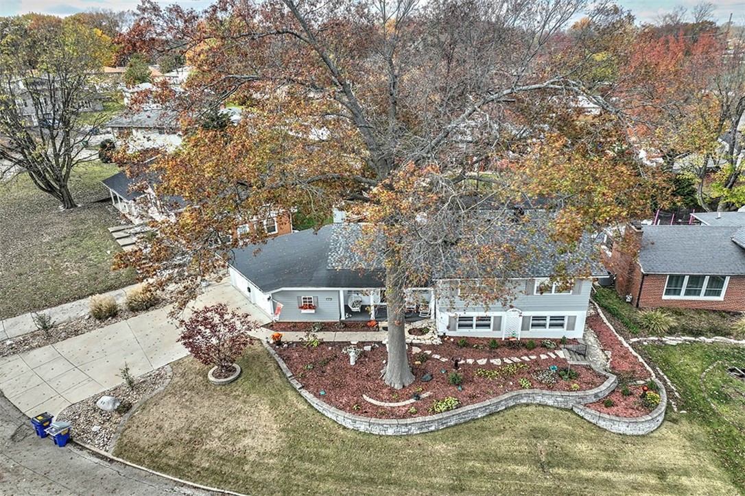 42 E Eastmoreland Drive Property Photo 2