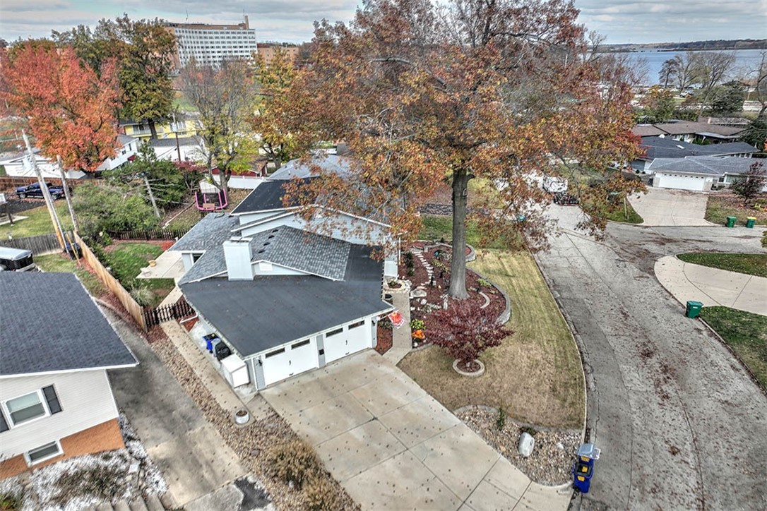 42 E Eastmoreland Drive Property Photo 4