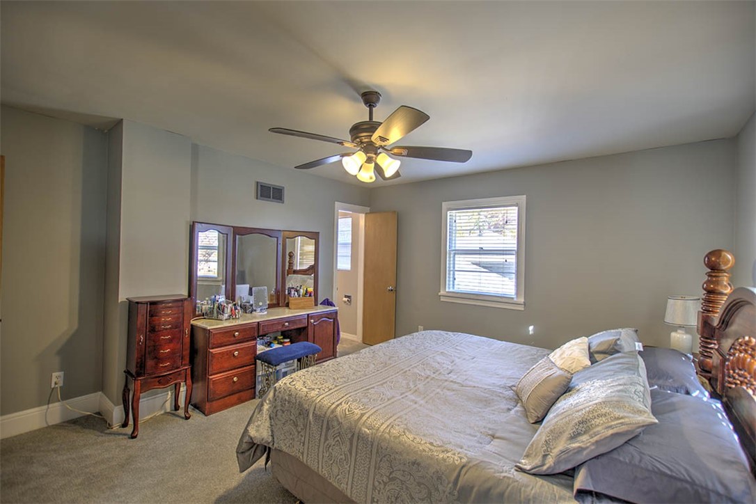 42 E Eastmoreland Drive Property Photo 22