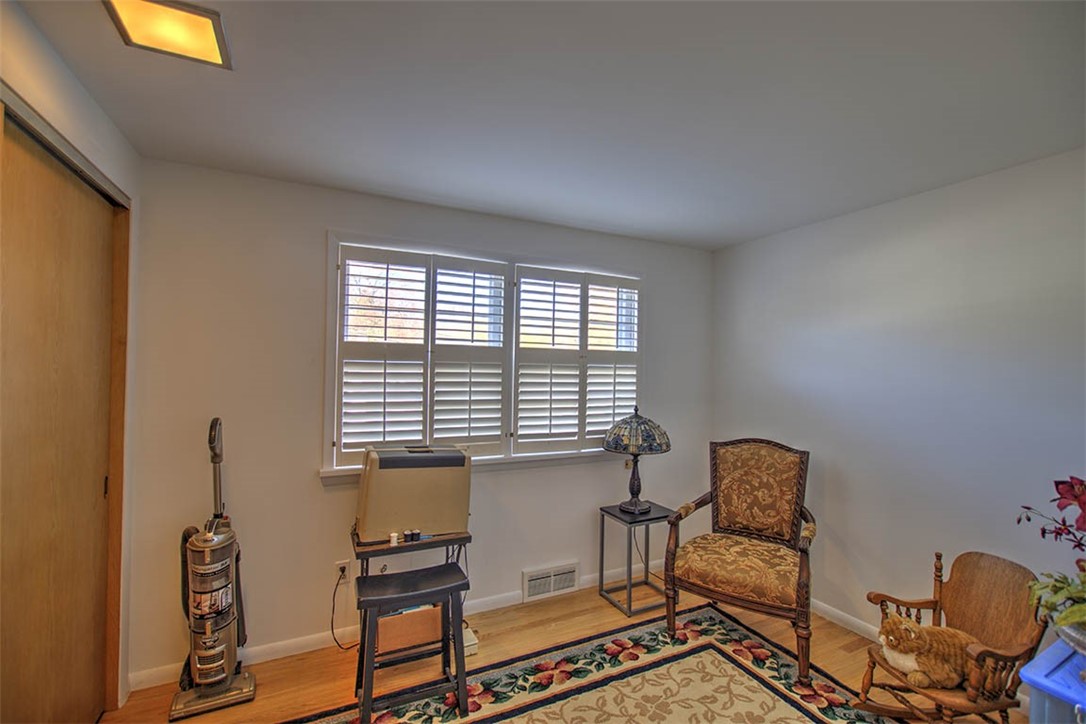 42 E Eastmoreland Drive Property Photo 23