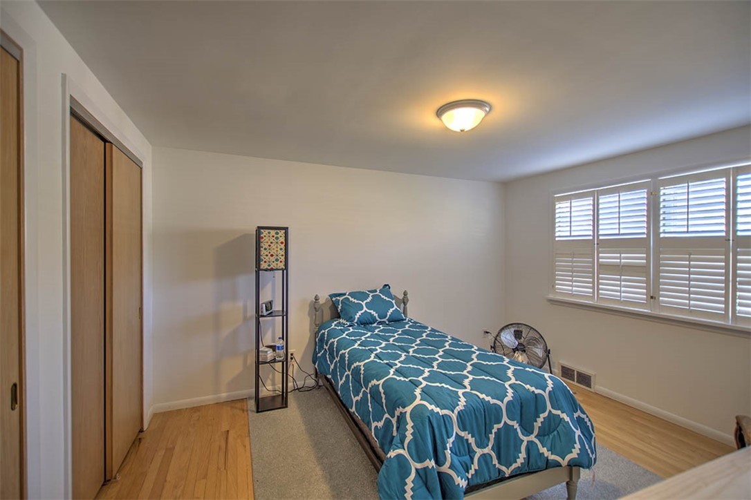 42 E Eastmoreland Drive Property Photo 24
