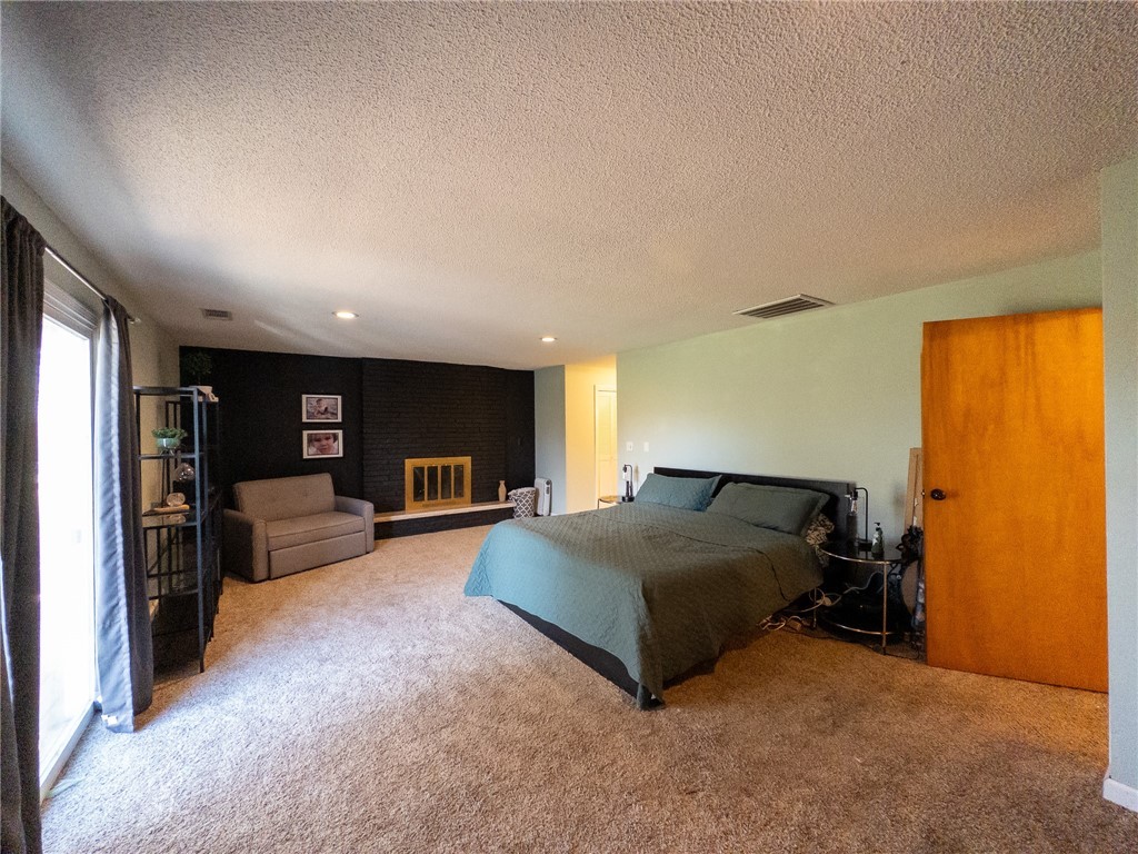 1302 Golf Terrace Street Property Photo 17