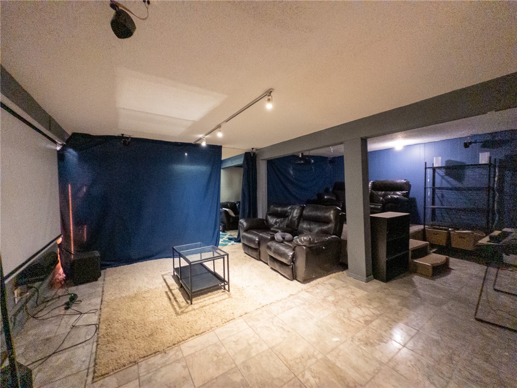 1302 Golf Terrace Street Property Photo 26