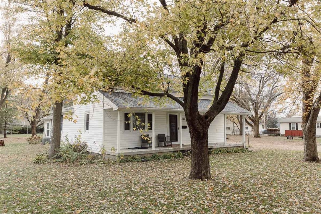 317 Madison Street Property Photo 4