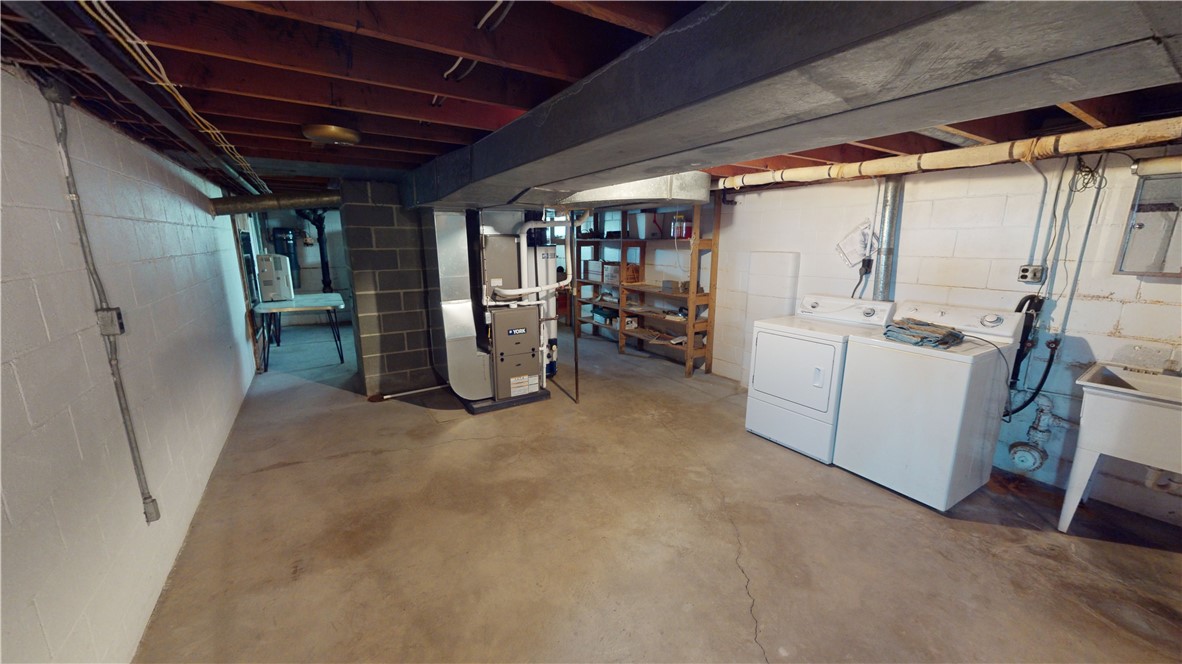 2805 E 300 North Road Property Photo 18