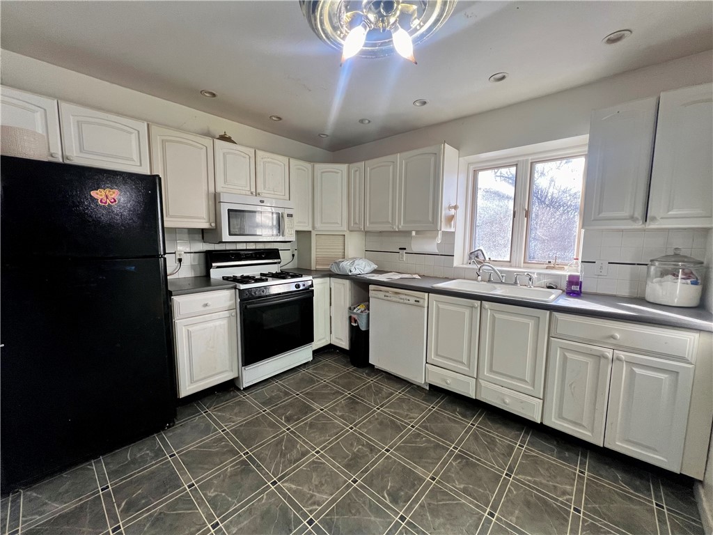 1745 Moundford Court Property Photo 8