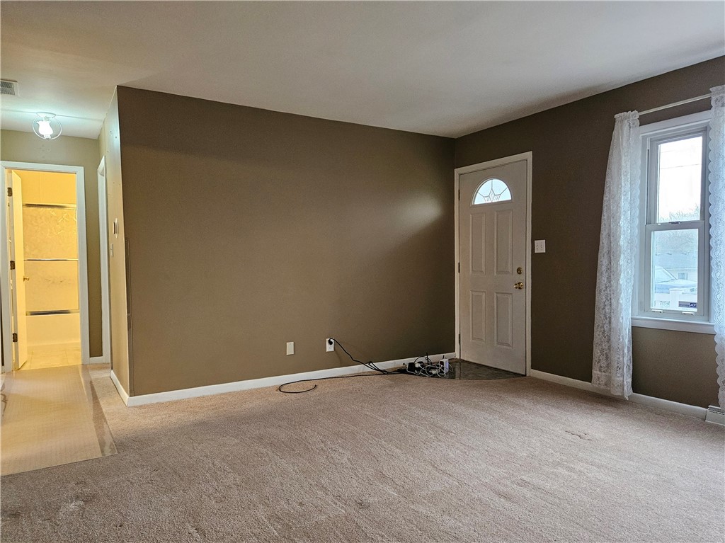 5 N Cloyds Drive Property Photo 4