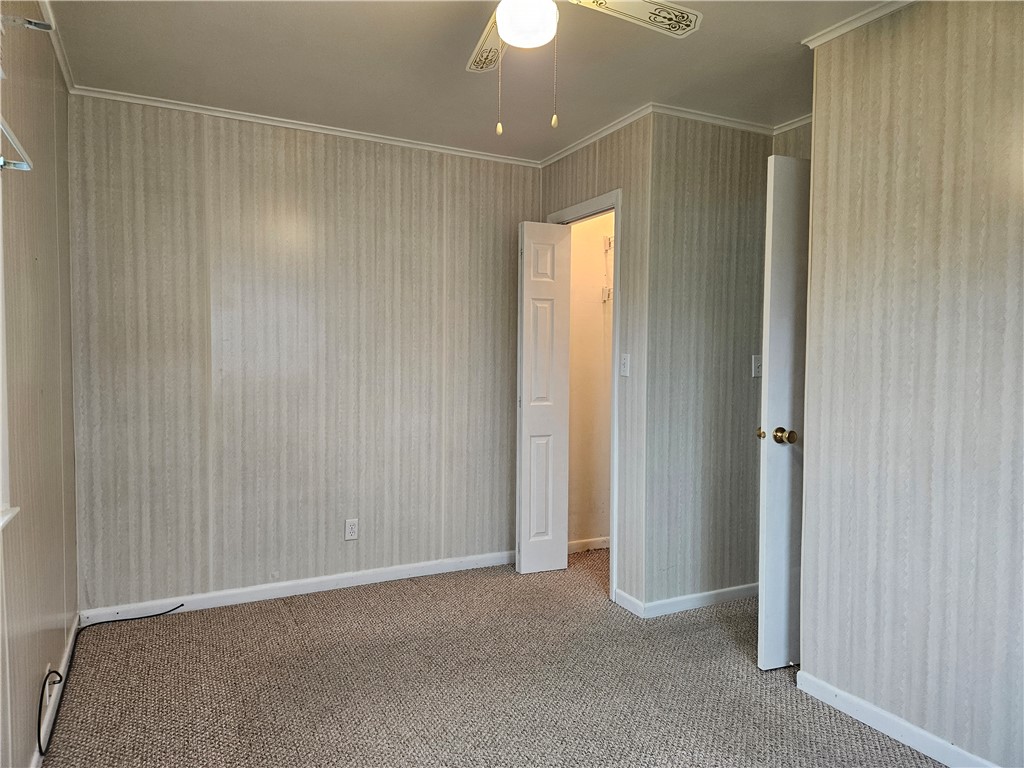 5 N Cloyds Drive Property Photo 11