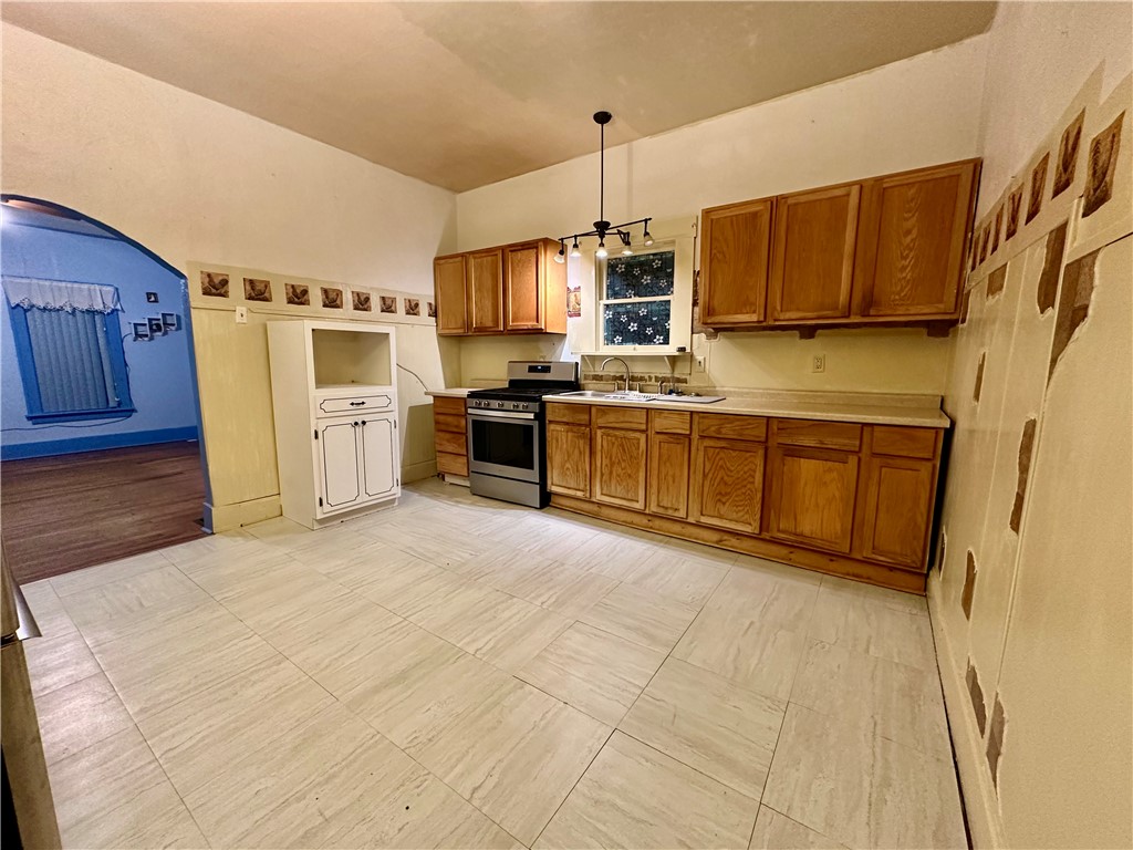 320 Parrish Street Property Photo 8