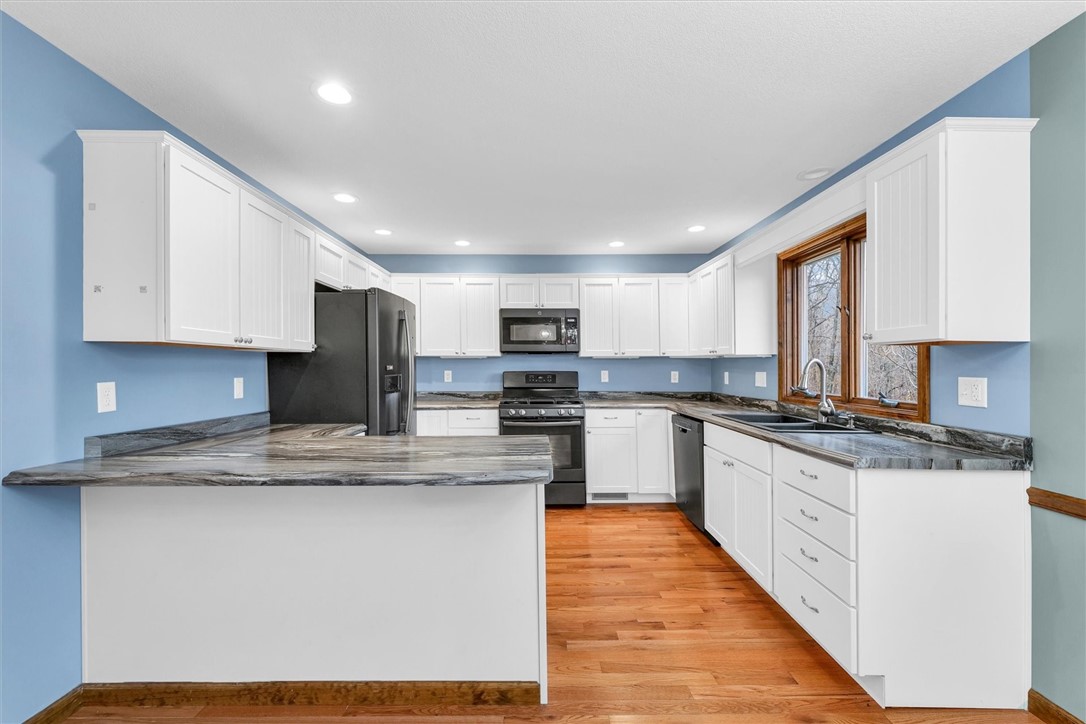 6 Grandview Heights Property Photo 11