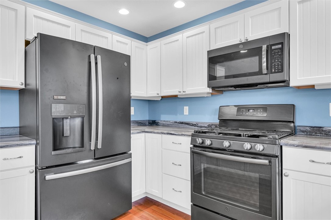 6 Grandview Heights Property Photo 14