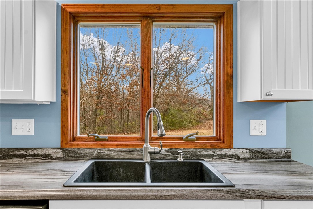 6 Grandview Heights Property Photo 15