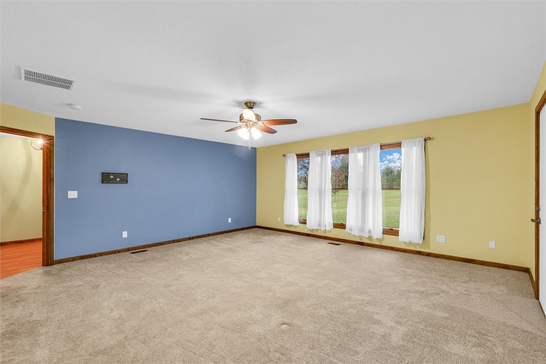 6 Grandview Heights Property Photo 18