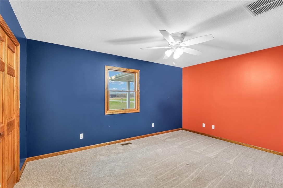 6 Grandview Heights Property Photo 21