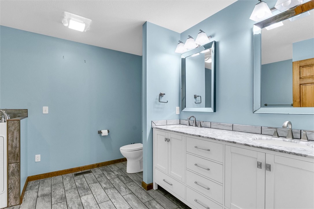 6 Grandview Heights Property Photo 23