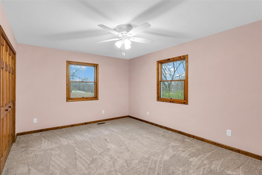 6 Grandview Heights Property Photo 26