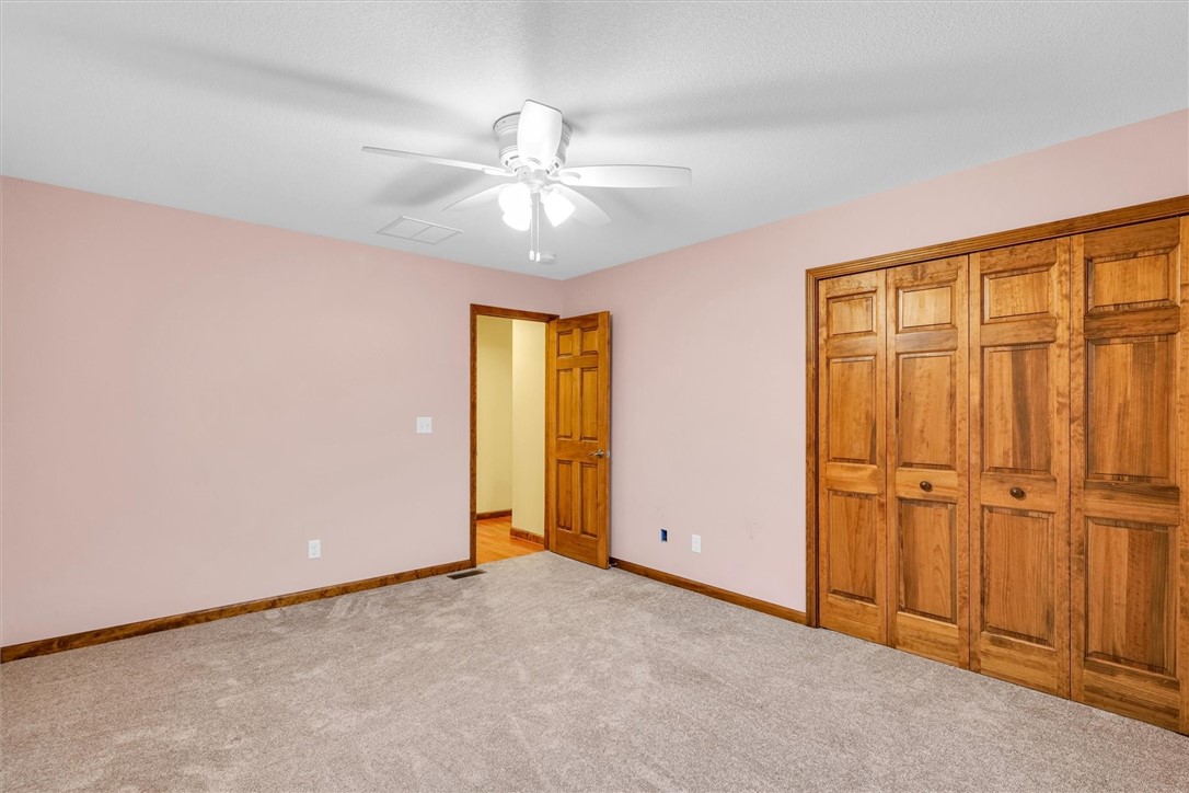 6 Grandview Heights Property Photo 27