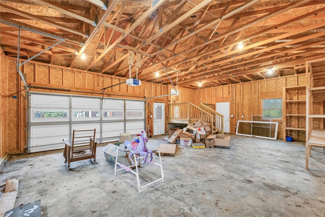 6 Grandview Heights Property Photo 32