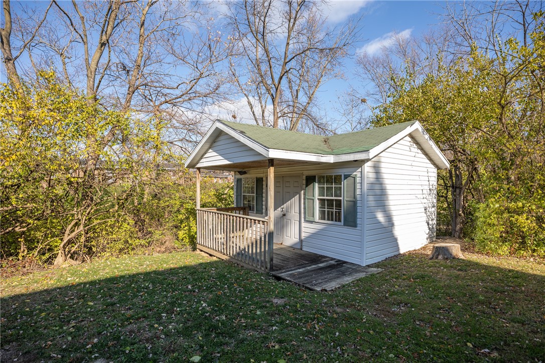 1004 W Virginia Avenue Property Photo 6