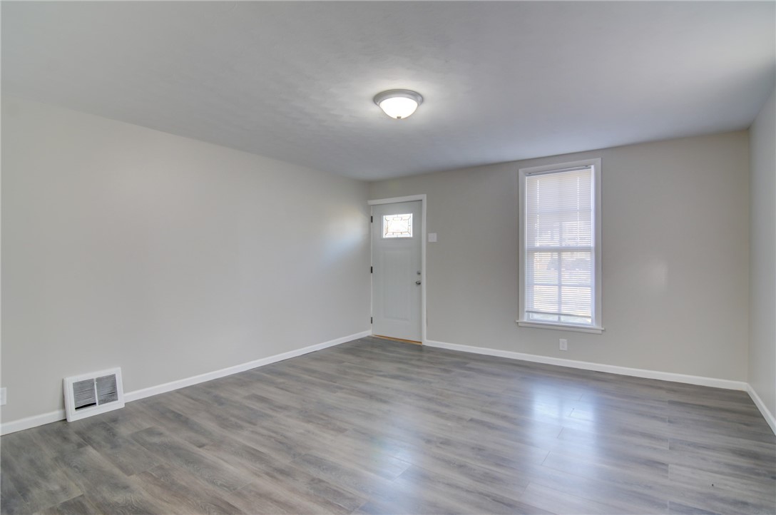 177 Montgomery Street Property Photo 5