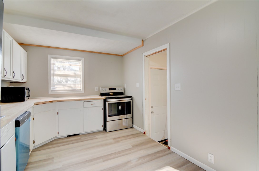 177 Montgomery Street Property Photo 8