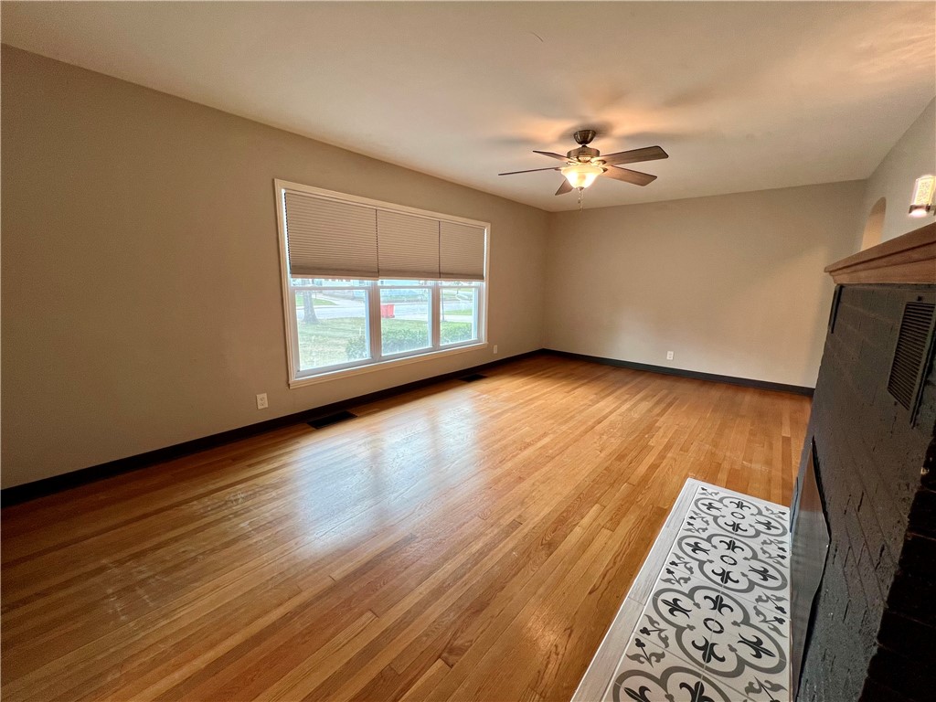1528 Division Street Property Photo 4