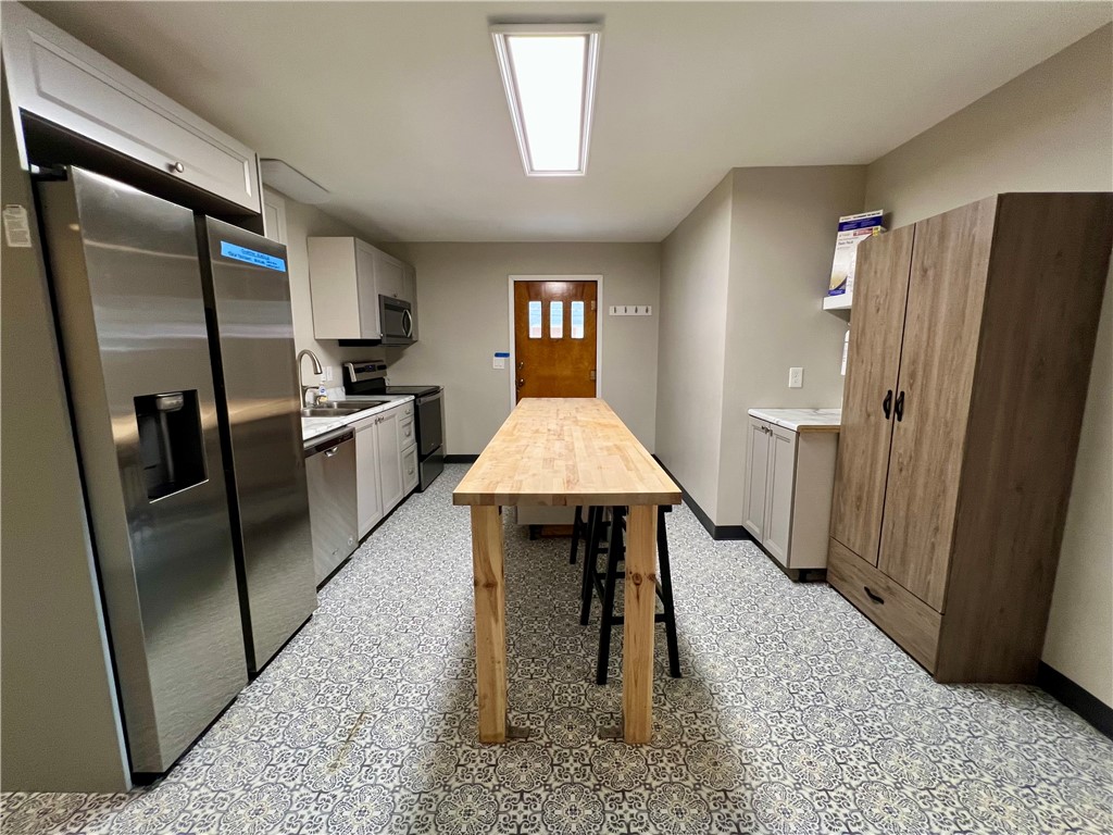 1528 Division Street Property Photo 13