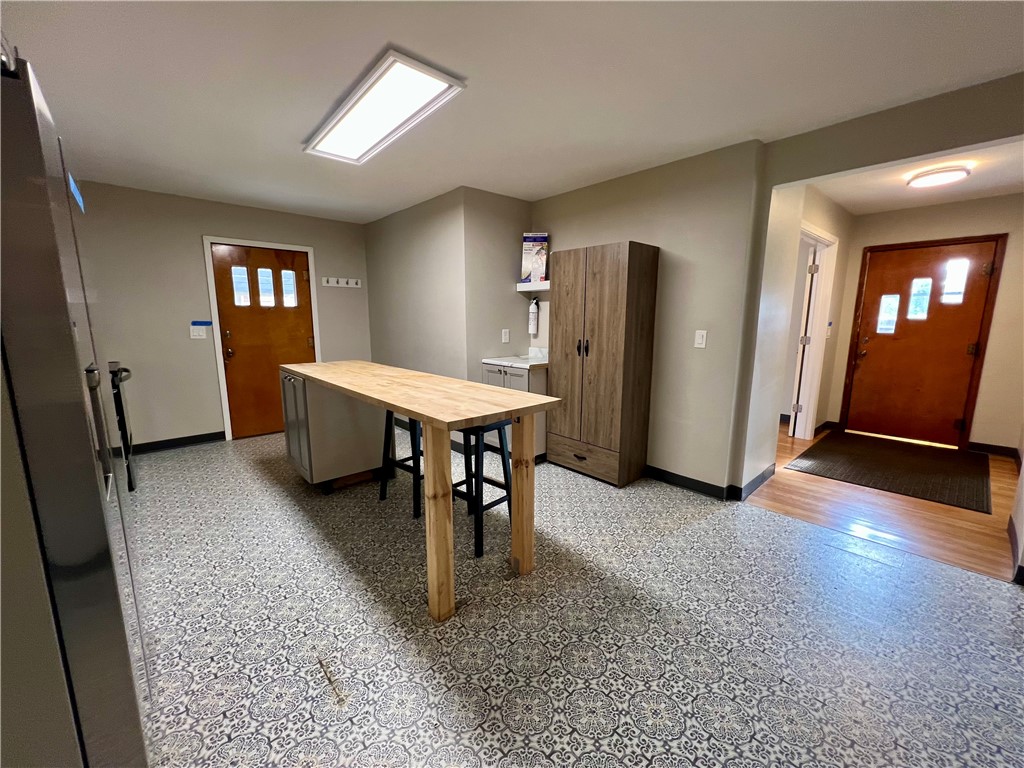 1528 Division Street Property Photo 14