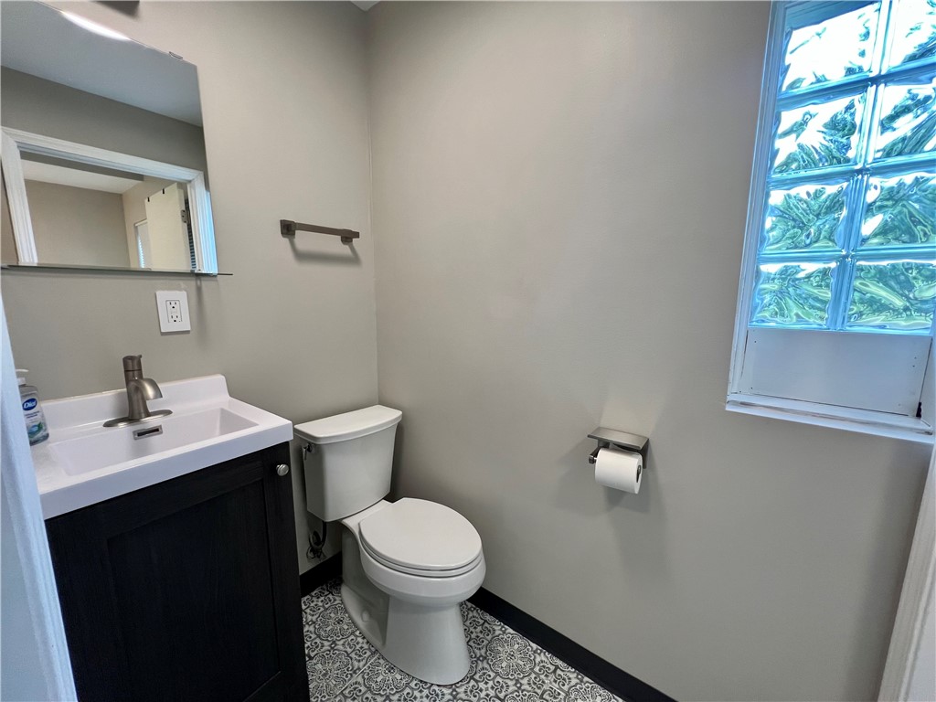 1528 Division Street Property Photo 37